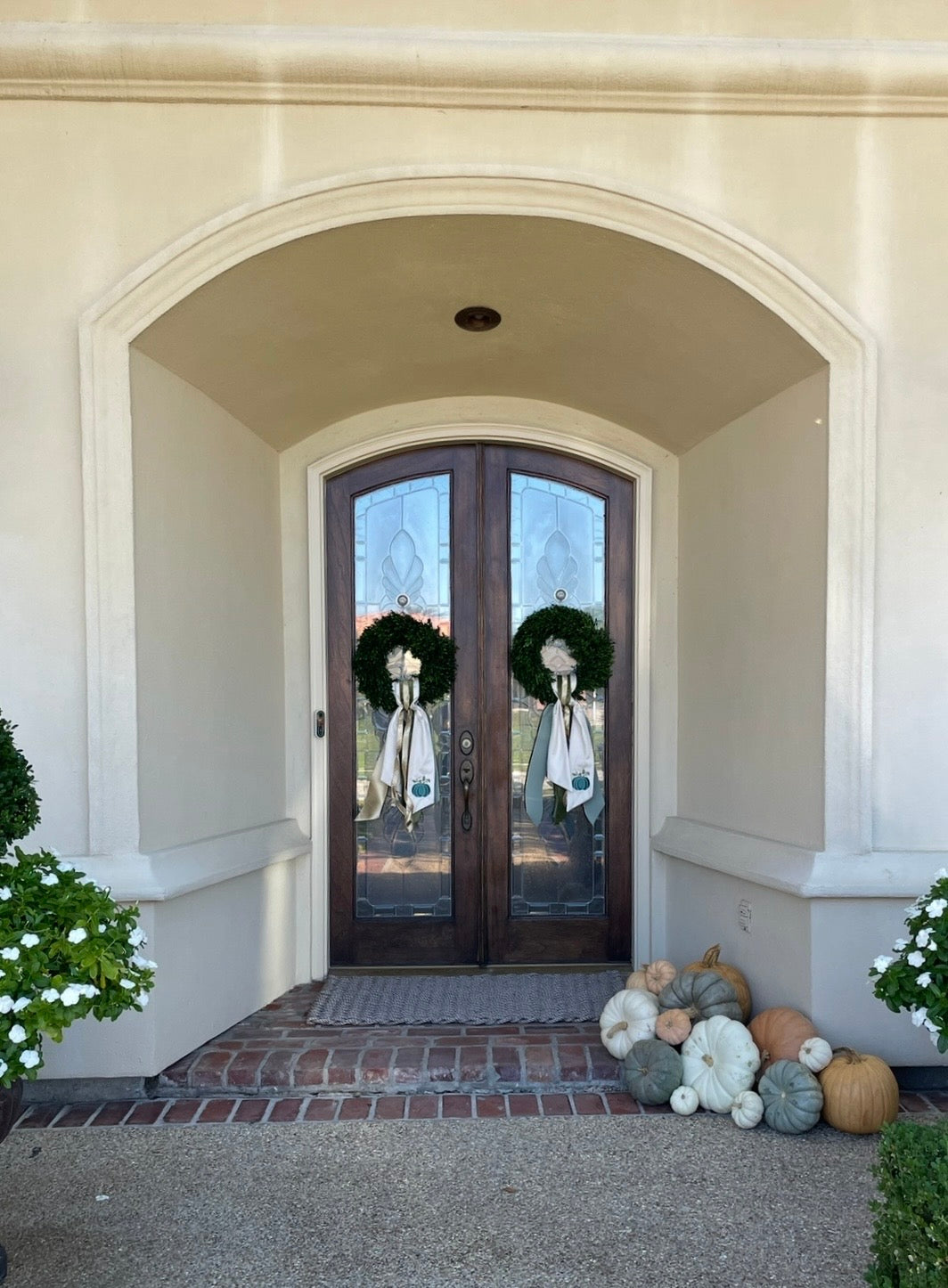 Custom Neutrals - Welcome Package